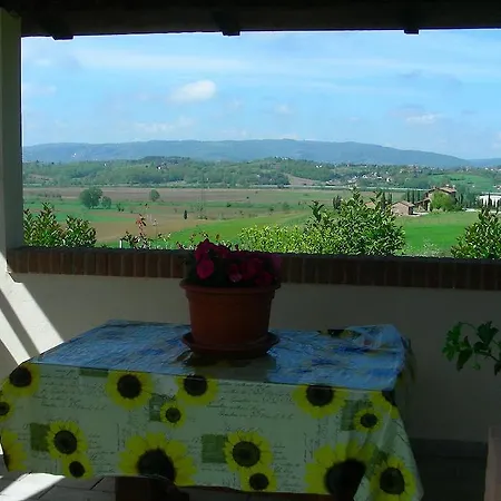 Menchetti Farmház Pieve Vecchia